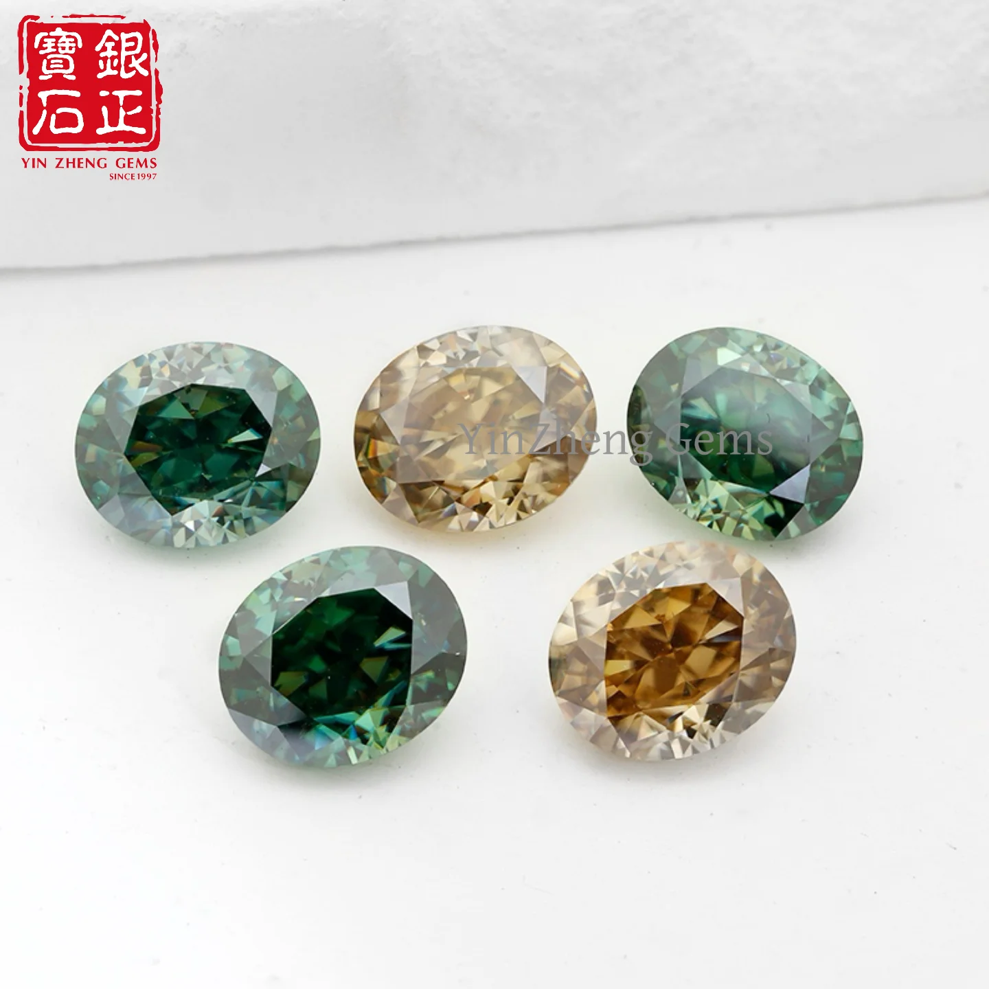 เพชรโมอิสซาไนต์ ยินเจิ้ง รูปทรงวงรี เกรด 6A สีเขียว พร้อมใบรับรอง GRA หินโมอิสซาไนต์แบบหลวมสำหรับทำเครื่องประดับ