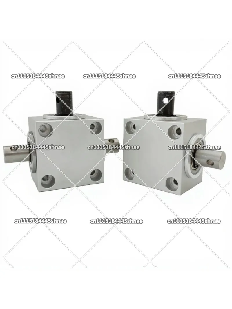 Right Angle Steering Gear 3 Output Shaft 20 Teeth 90 Degree Commutator Gear Ratio 1:1 Max 2000RPM 750N