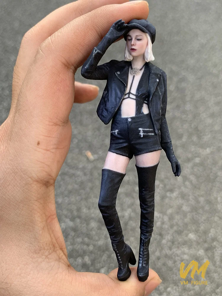 

Realistic Diorama 1/18 1/16 1/12 Desktop Figurines Leather-Clad Cool Girl Art Beauty Sculpture Miniature Figure Scene Props Toys