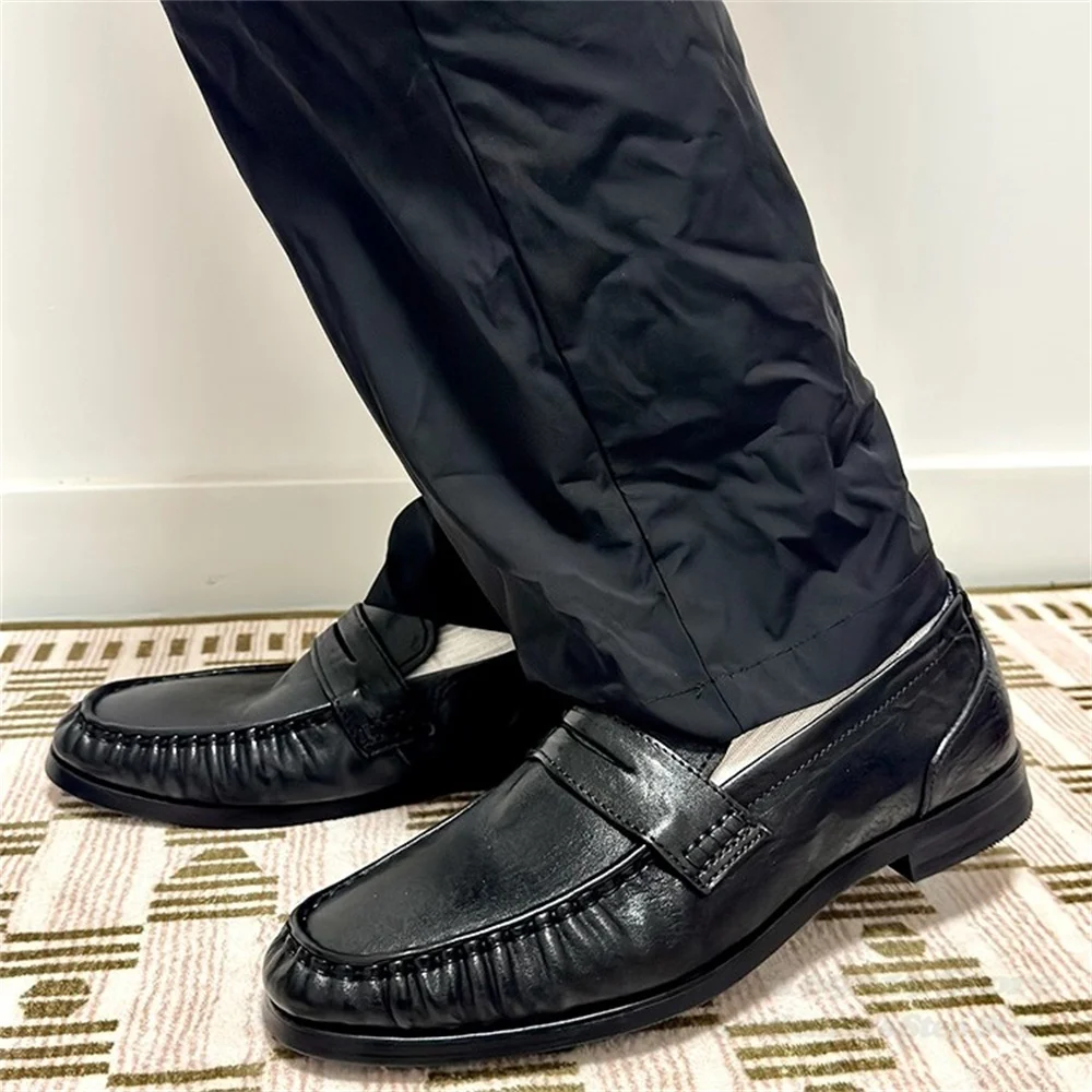 

Retro Pleated Loafers for Men Pointy Toe Thick Heel Casual Leather Shoes One Foot Lazy Single Shoes Comfortable Couple Shoes