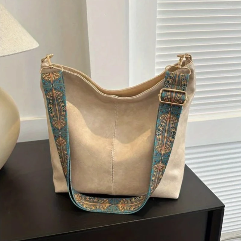 

Simple Stylish Versatile Shoulder Bag, Vintage Women's Leather Crossbody Bag, Large Capacity Suitable for Commuting and Banquets
