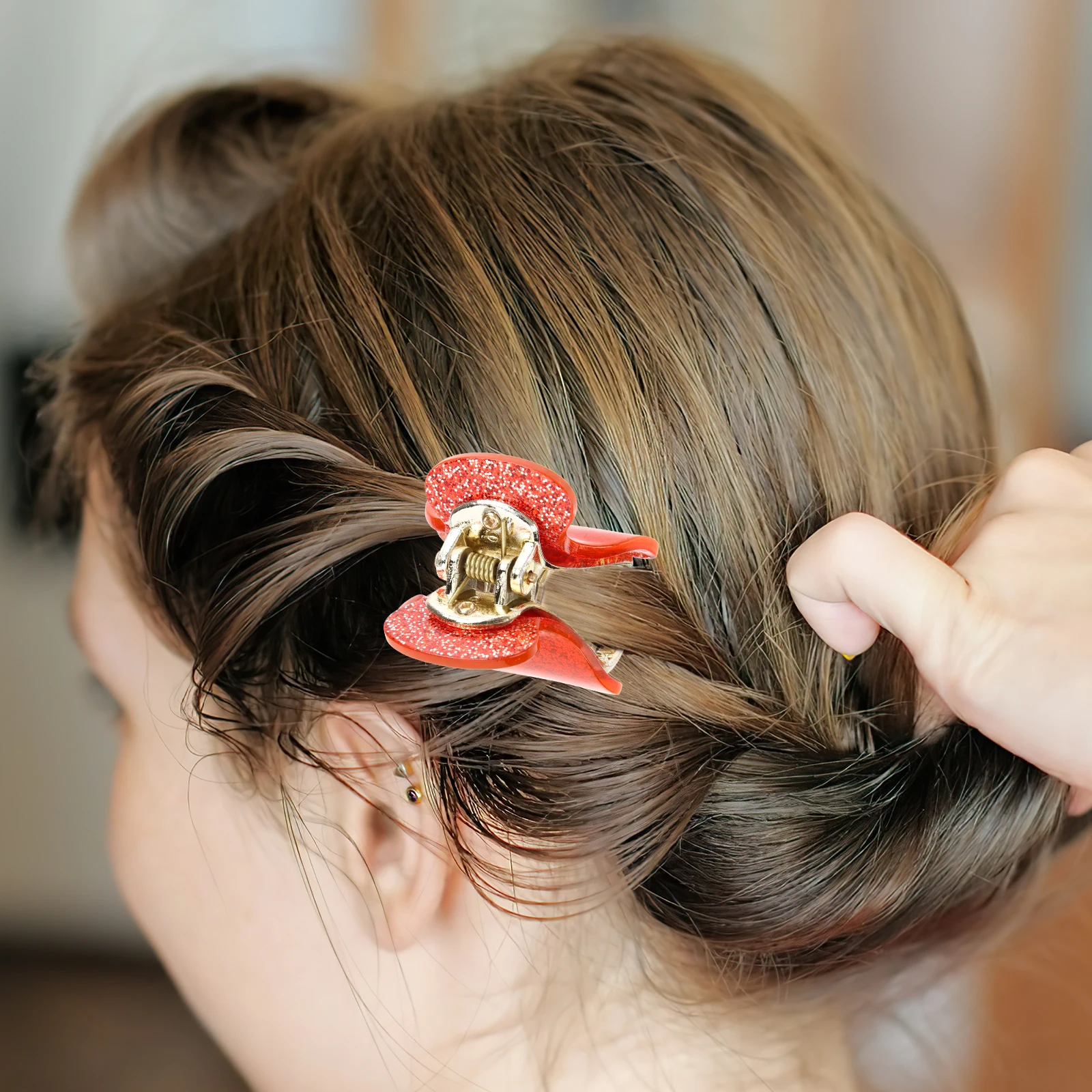 

4pcs Shark Claw Hair Clips for Women Thin Hair Decorative Christmas Accessories Stylish Durable Festive Party Hairstyle