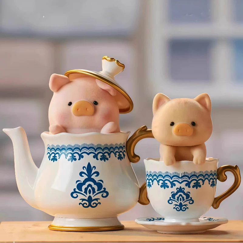 

Lulu Pig Five Star Restaurant Series Blind Box Flocked Figurine Ornament Trendy Play Decoration Toy Mystery Box Festival Gift