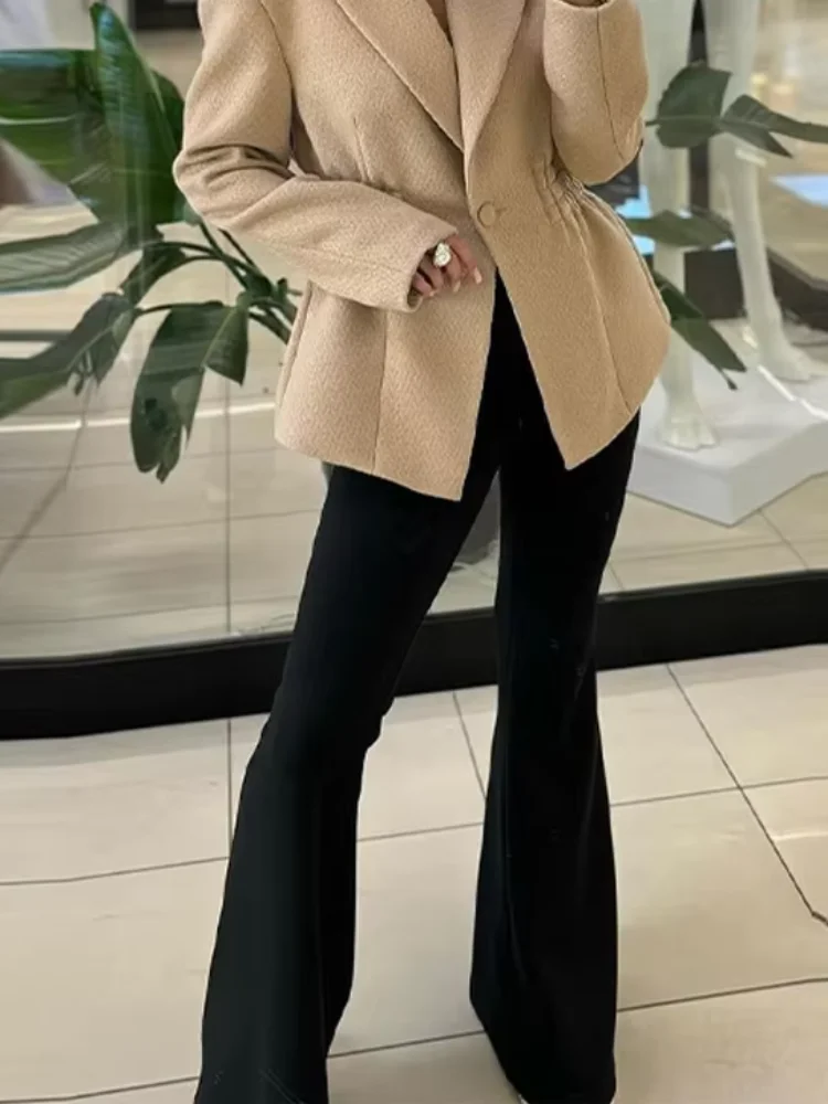 Elegante Damen-Jacke mit V-Ausschnitt, Mantel, Taillenbesatz, lange Ärmel, einzelner Knopf, Schulterpolster, weibliche Oberbekleidung, modisches formelles Outfit