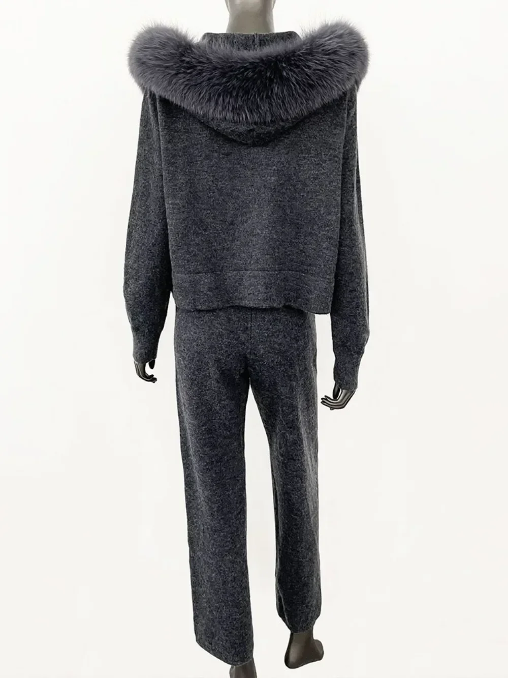 니트웨어 2024 가을, 겨울 유행 스웨터 정장 여성 바지 분리형 여우 모피 칼라 모피 코트와 후드 자켓