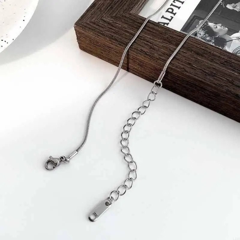 Fashion Trend Light Luxury Niche Beaded Collarbone Chain Temperament Simple Cold Wind Bead Necklace