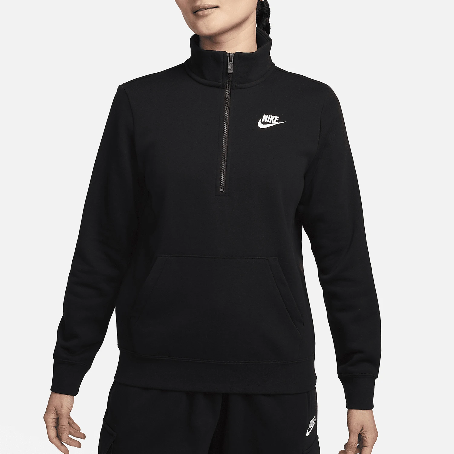 sudadera-deportiva-informal-para-mujer-de-nike-con-cremallera-parcial-modelo-dq5839-010