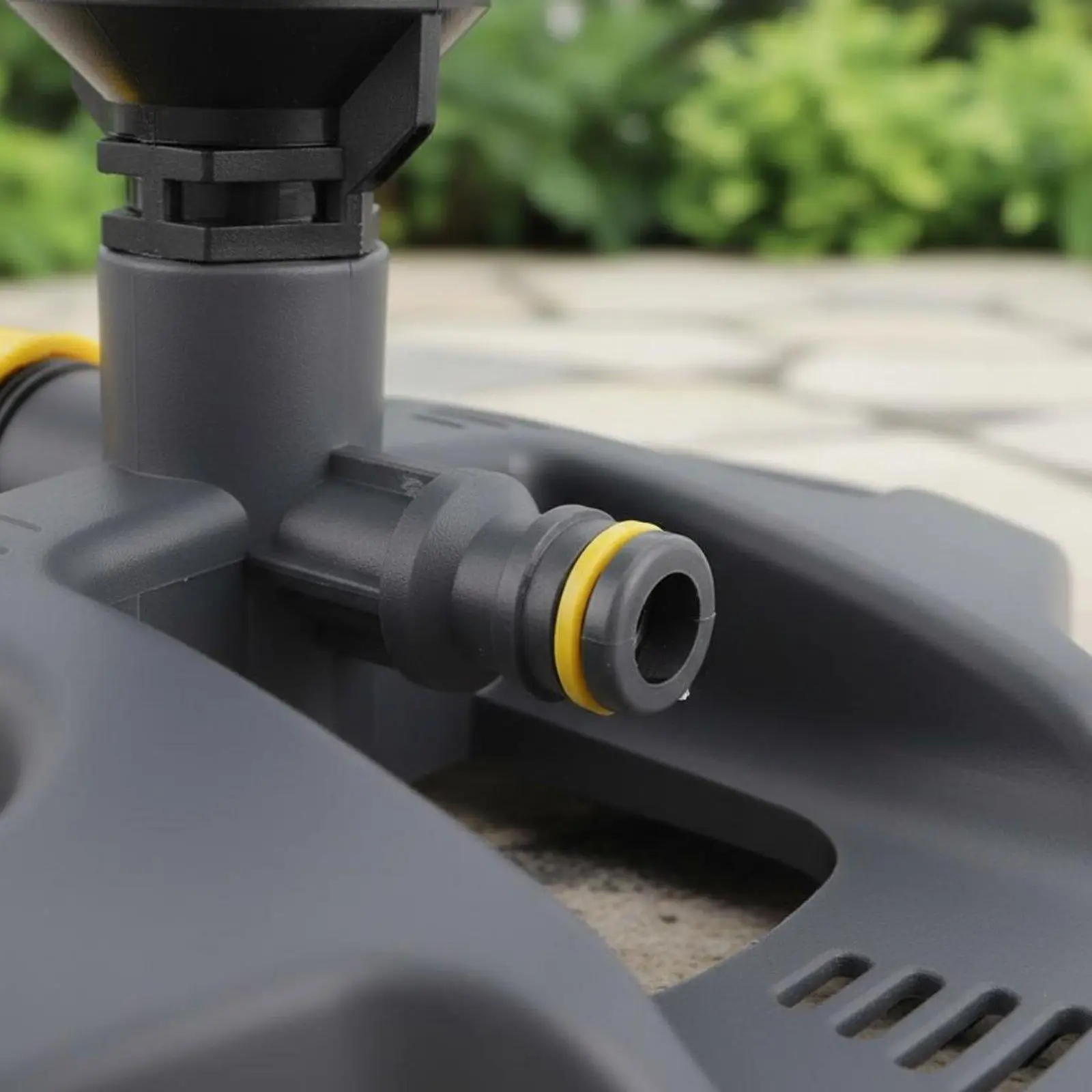 360 Degree Rotating Sprinkler Wide Coverage Automatic Outdoor Sprinkler Easy Setup Water for Roof Cooling, Vegetable Plot