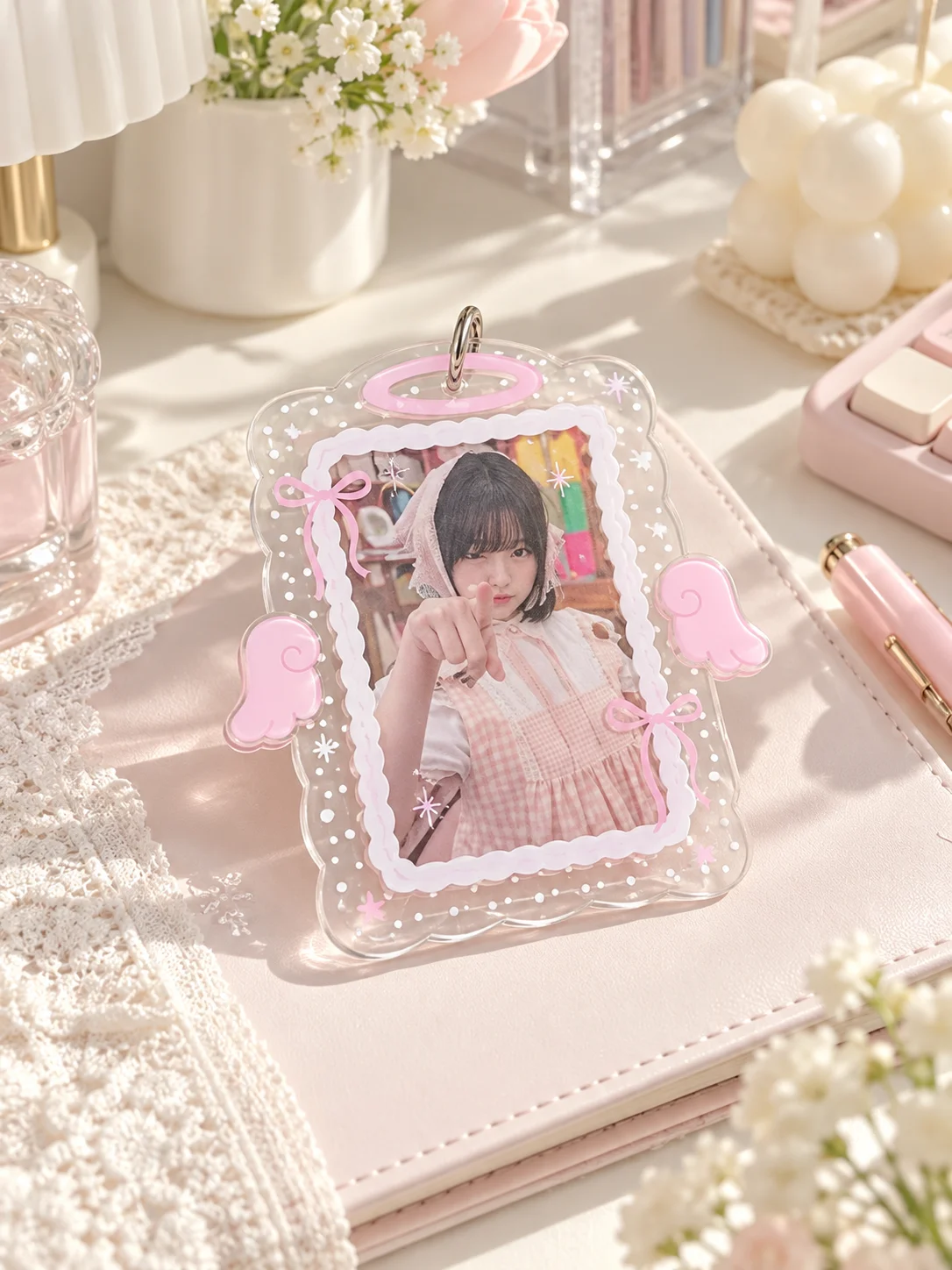 Acrylic Photocard Holder with Angel Wings, Hard Card Sleeve for K-Pop Photo Cards, ID and Collectible Cards