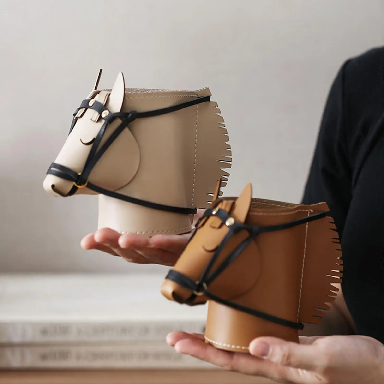Desk Pencil Holders Tabletop Horse Head Remote Control Storage Large Capacity Pencil Holder For Home School Office Classroom