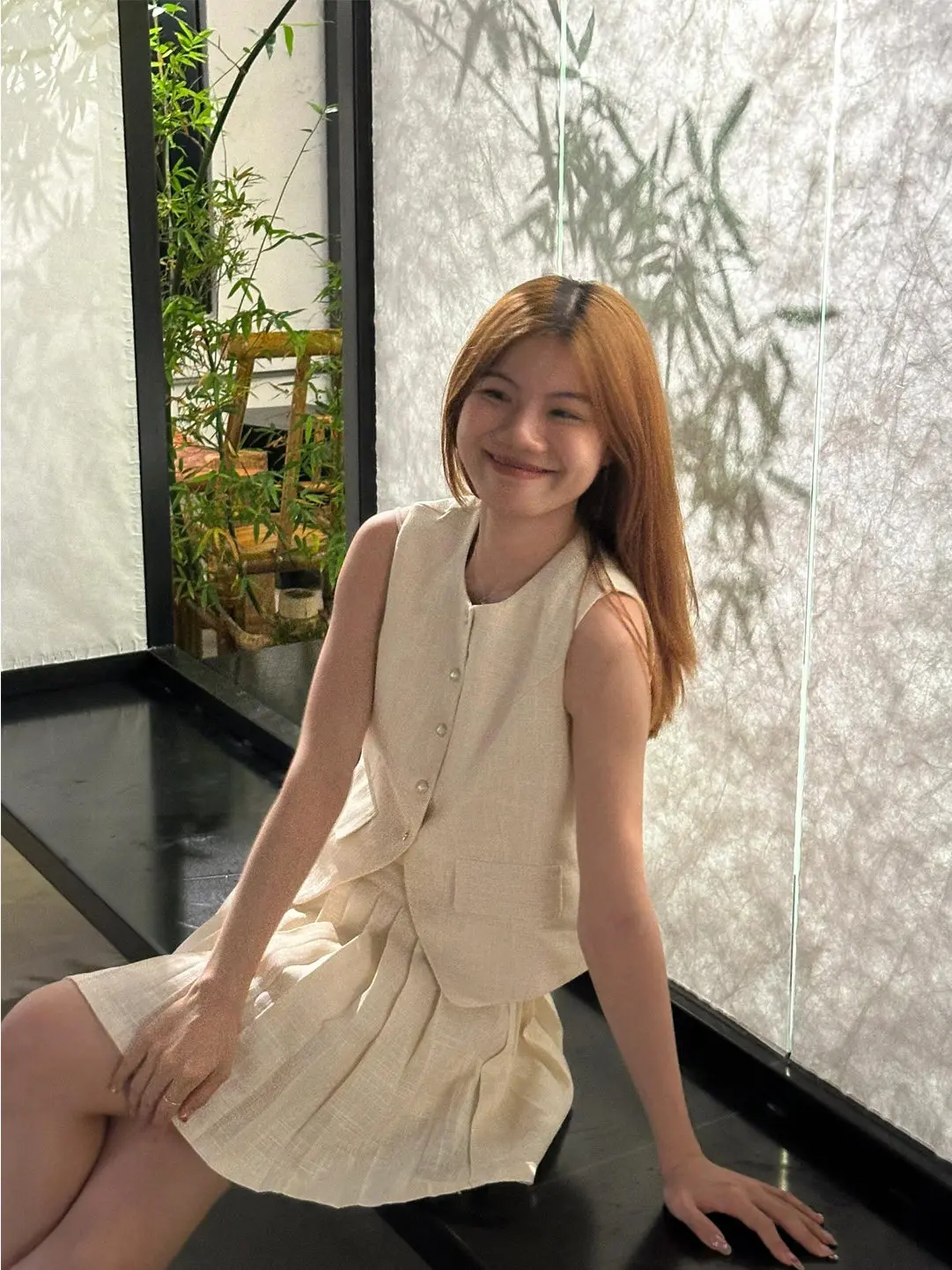

Stylish High Waist Pleated Skirt And Vest Set for Women Sleeveless Beautiful Fashionable Summer Outfit Commute Style
