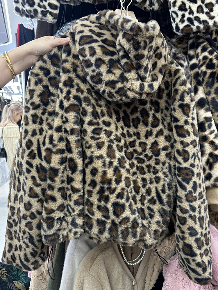 [EWQ] Fashion Streetwear Style Leopard Print Zipper Faux Fur Coat Hooded Keep Warm Thick Fur Overcoats 2024 Winter New 16O3611a