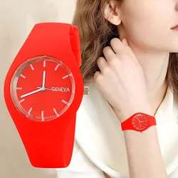 Montre à quartz avec bracelet en silicone pour femme, couleur bonbon, décontractée, mode féminine, robe A