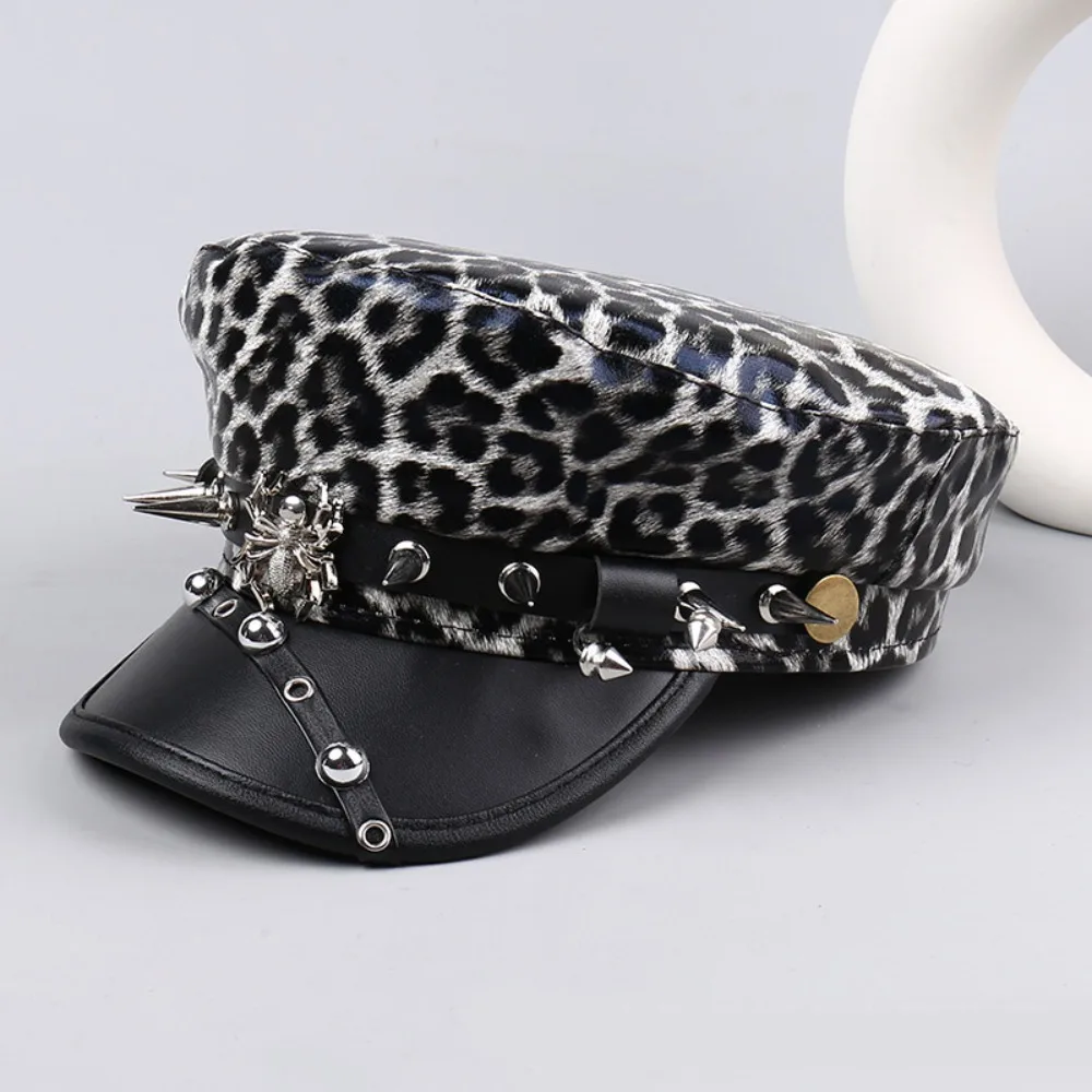 

Vintage Hip-hop Rivet Leopard Hat Harajuku Punk Y2k Beret Hat Gothic Personalized Flat Top Cap for Women