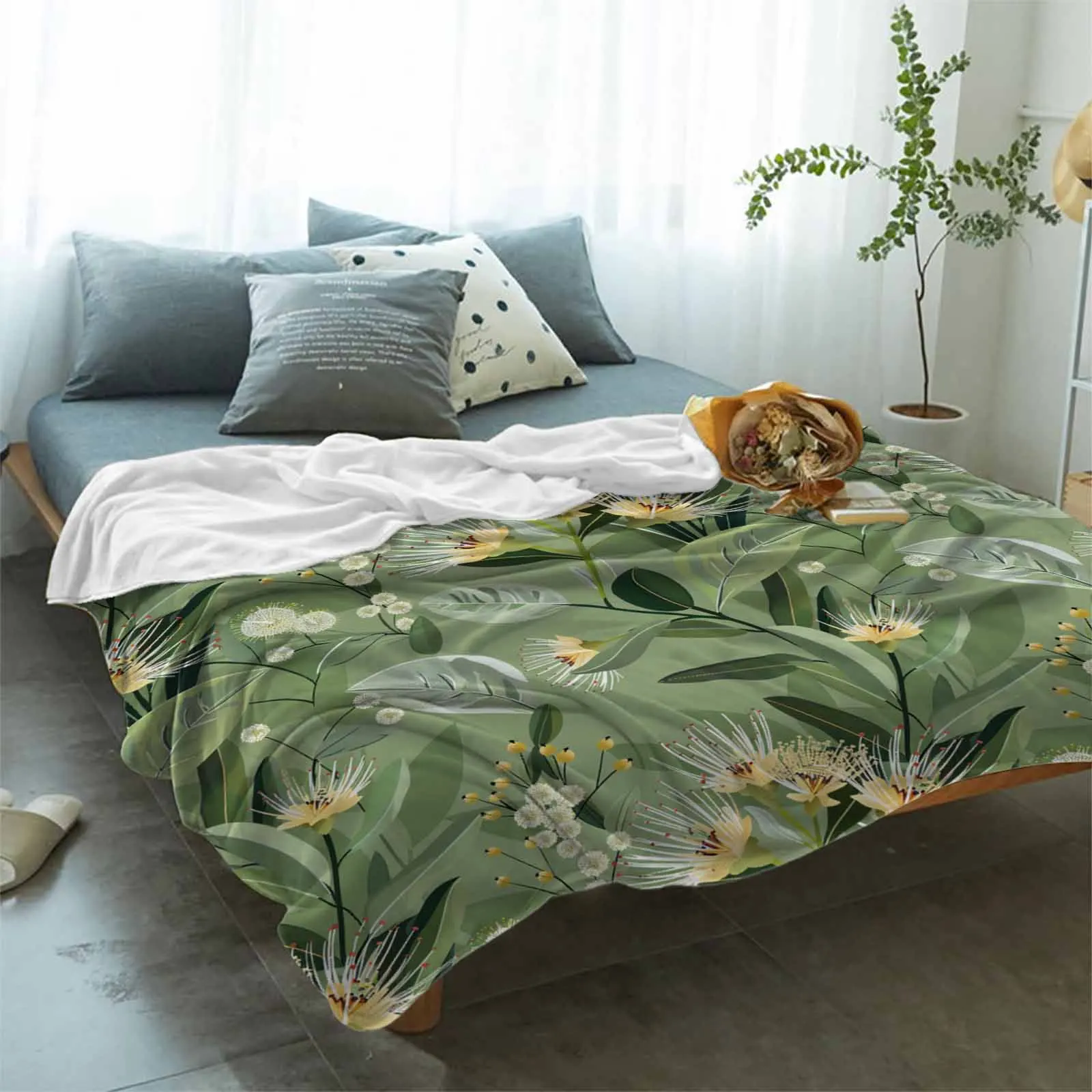 Plant Flowers Branches Blankets Portable Soft Throw Blanket for Bed Office Bedspread Home Decor Flannel Blanket