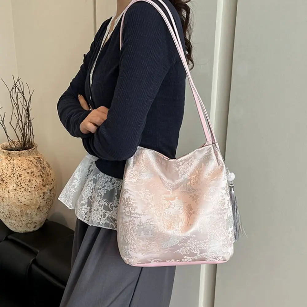 Sweet Elegant Chinese Style Shoulder Bag Exquisite Cloth Hanfu Printing Handbag Trendy with Pendant Cheongsam Bag Wedding