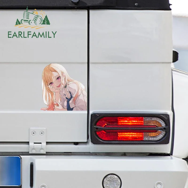 EARLFAMILY 13 cm x 12.7 cm per Marin Kitagawa Adesivo per auto Protezione solare Divertente Decalcomania per moto Tavola da surf impermeabile Grafica per etichette per auto