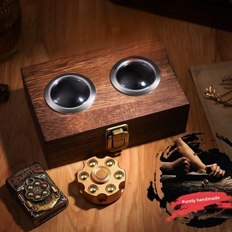 

Creative Dangerous Game Top Kerosen Lighter, Luxurious Exquisite Gift Box, Commemorative Set