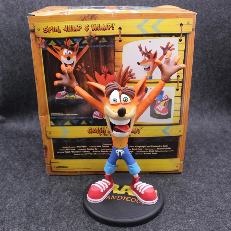 Anime Crash Bandicoot figura de acción juego Crash PVC juguetes de modelos coleccionables 22,5 cm