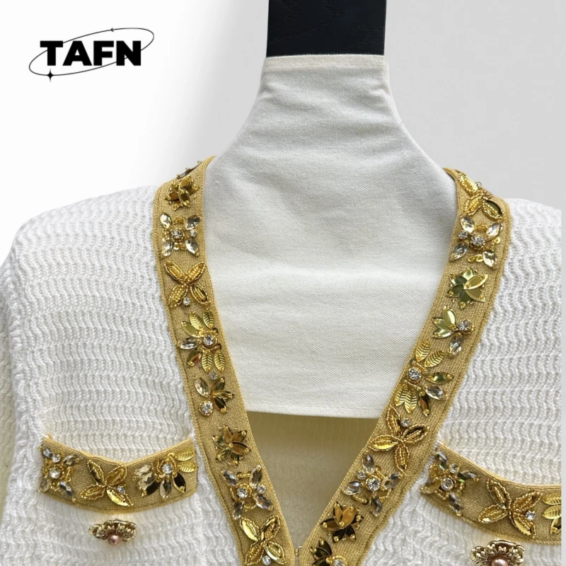 25 Popular Style Cashmere Warm Banquet Ladies Dress Printing Stylish V-neck Fashion Simple and Beautiful TrendA25316    