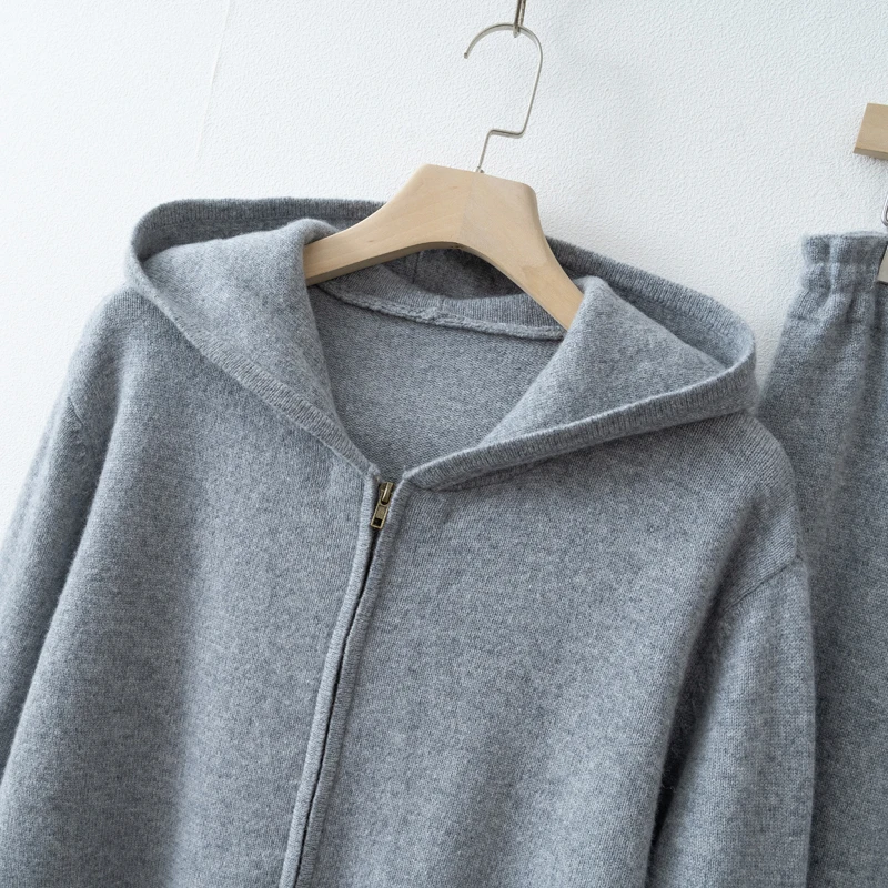 2015 Women's Knit Wool Cardigan and Pants Set