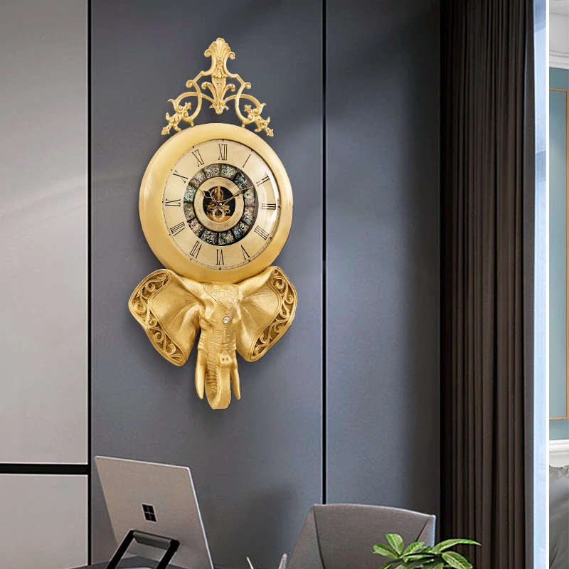 Light luxury atmospheric wall clock villa high-end decoration American home living room dining room art wall watch