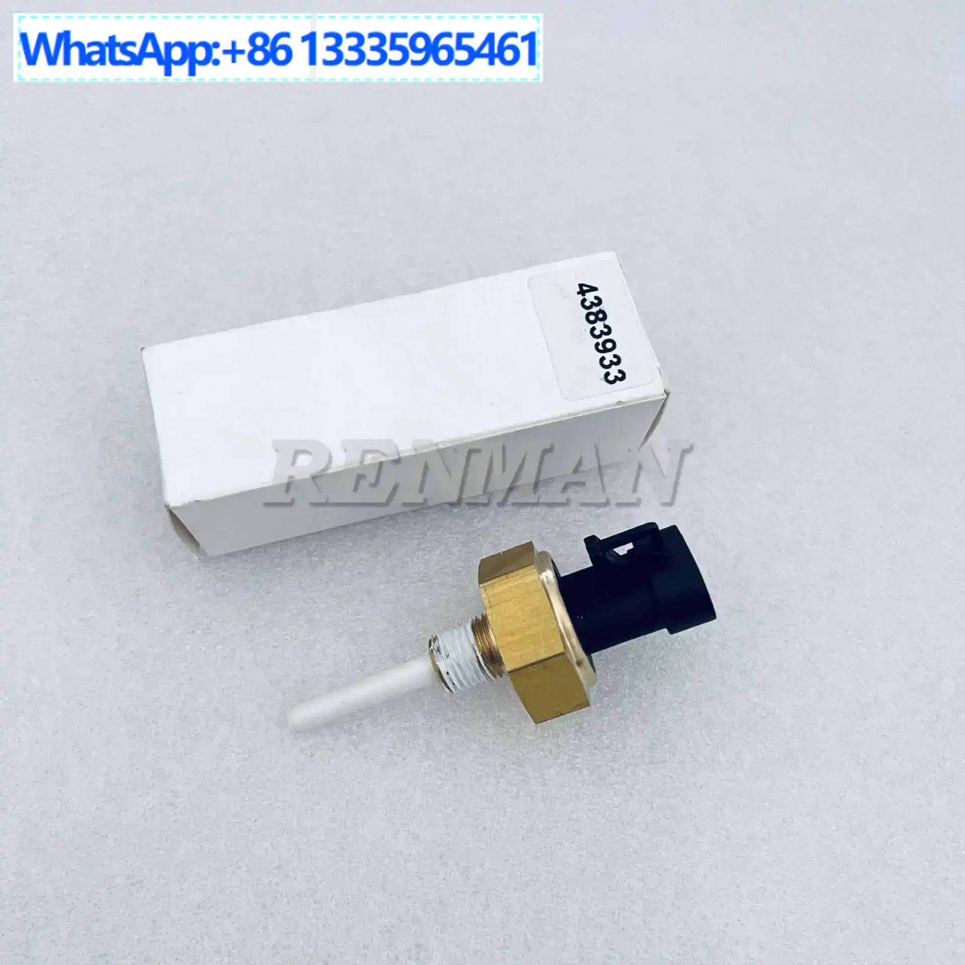 

Cummins K38 engine water tank level sensor 2872769 4928568 4383933 2872768