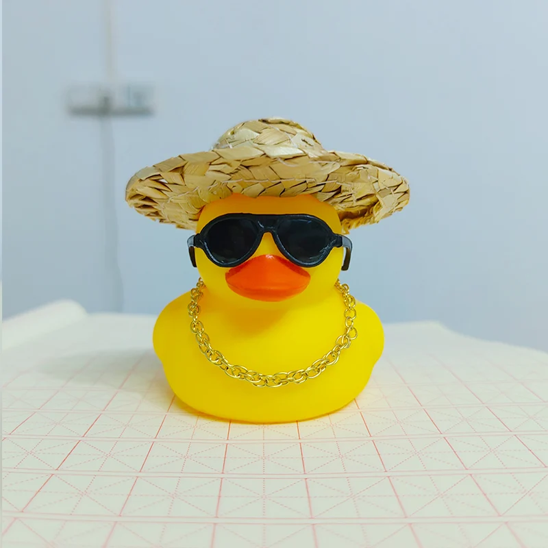 Pato bonito de goma, adornos para coche de juguete, pato amarillo, decoraciones para salpicadero de coche, gafas geniales, pato con hélice, casco,