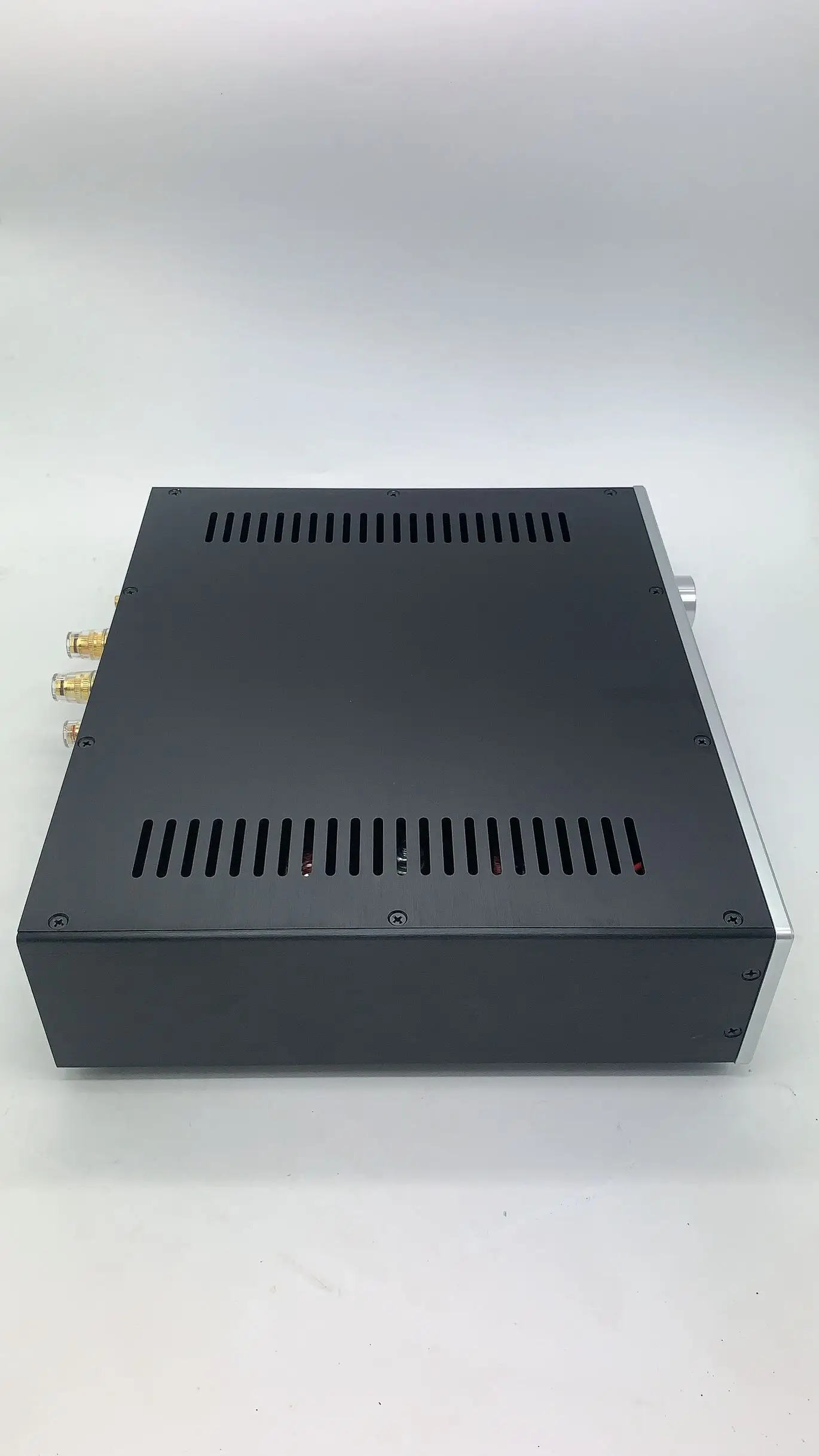 Finito X50 fai da te hifi Classic 100W + 100W amplificatore di potenza stereo Fare riferimento al famoso circuito dell'amplificatore di potenza britannico