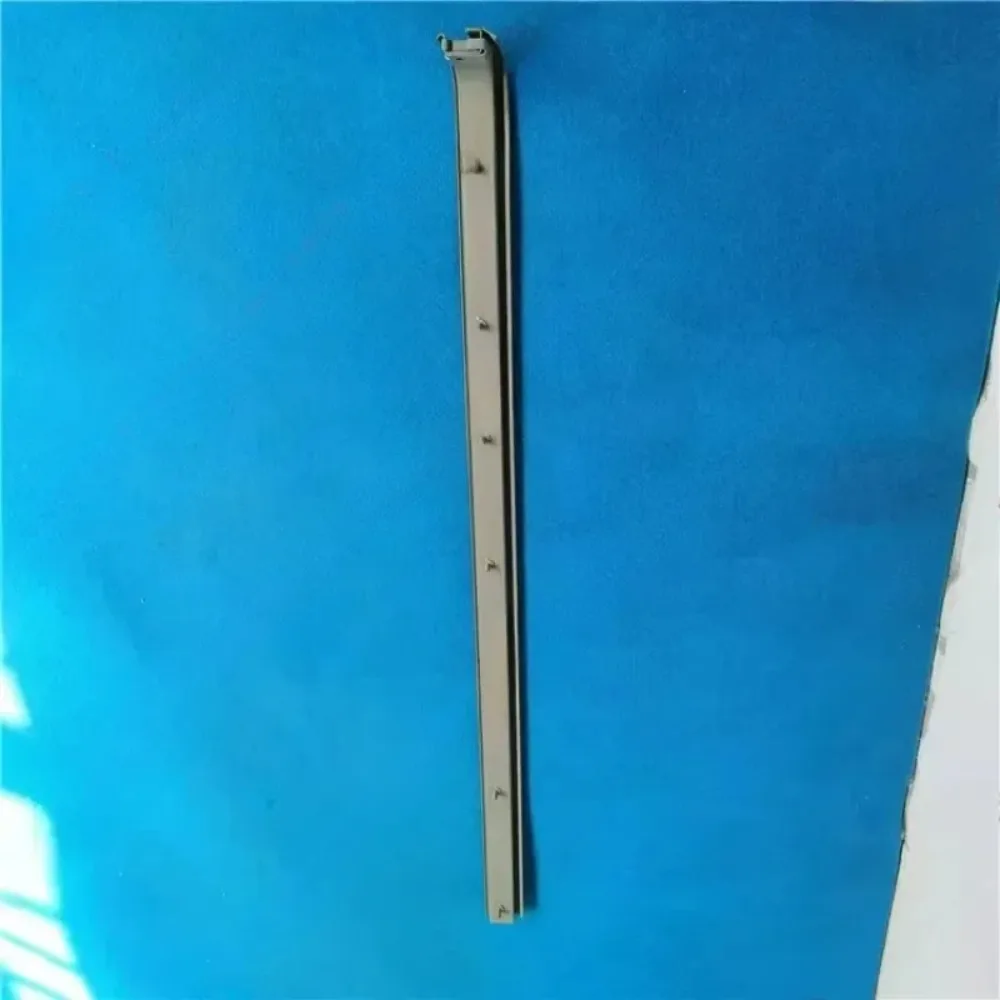 C00016495 for MAXUS V80 Middle Door Side Sliding Track Upper Centre Slide Genuine Brand New