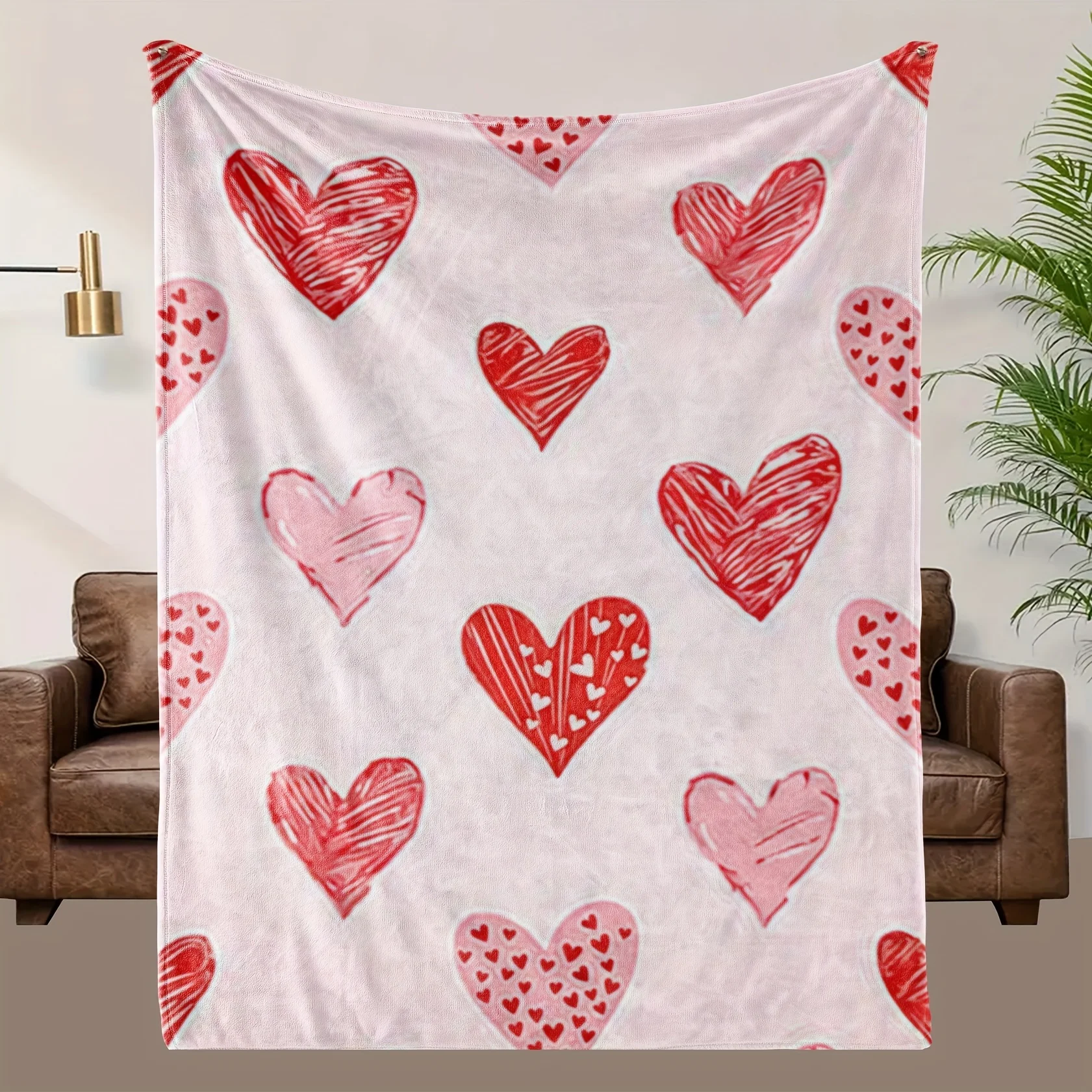 

1pc Hand-painted red heart pattern blanket, polyester fabric, machine washable, suitable for bedroom and living room decoration.