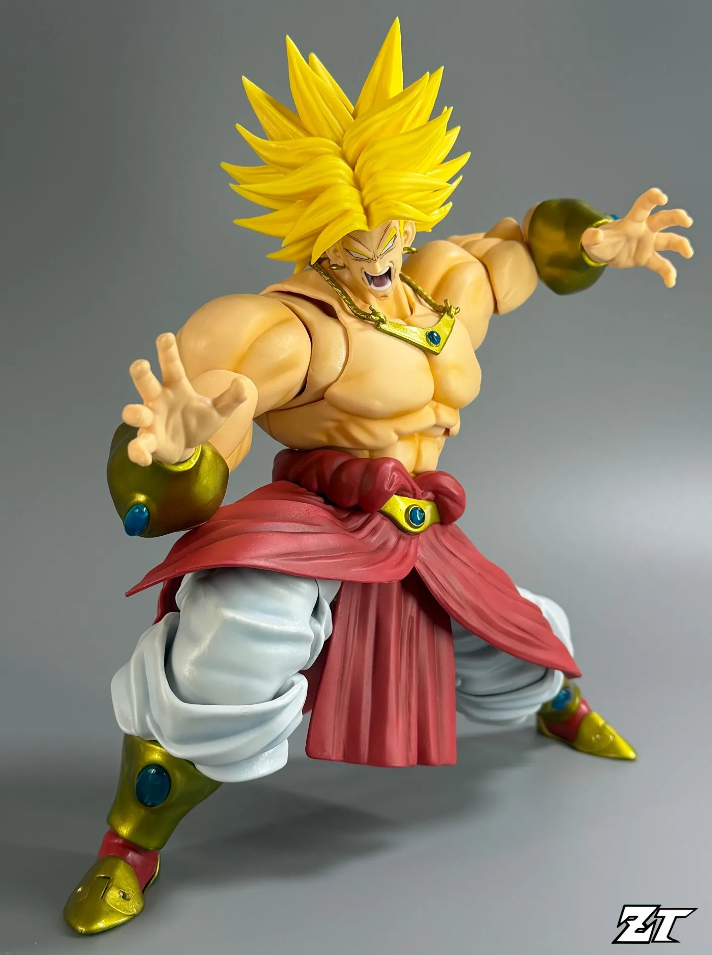 ZT Studio Dragon Ball Broly Action Figure 24 cm Verde Giallo Capelli lunghi Extra Large Effetti speciali Modello da collezione