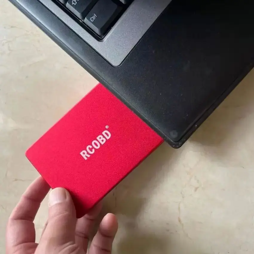 

Многоязычное программное обеспечение версии 12/201 для Mb Star C3 Windows XP может работать с большинством ноутбуков