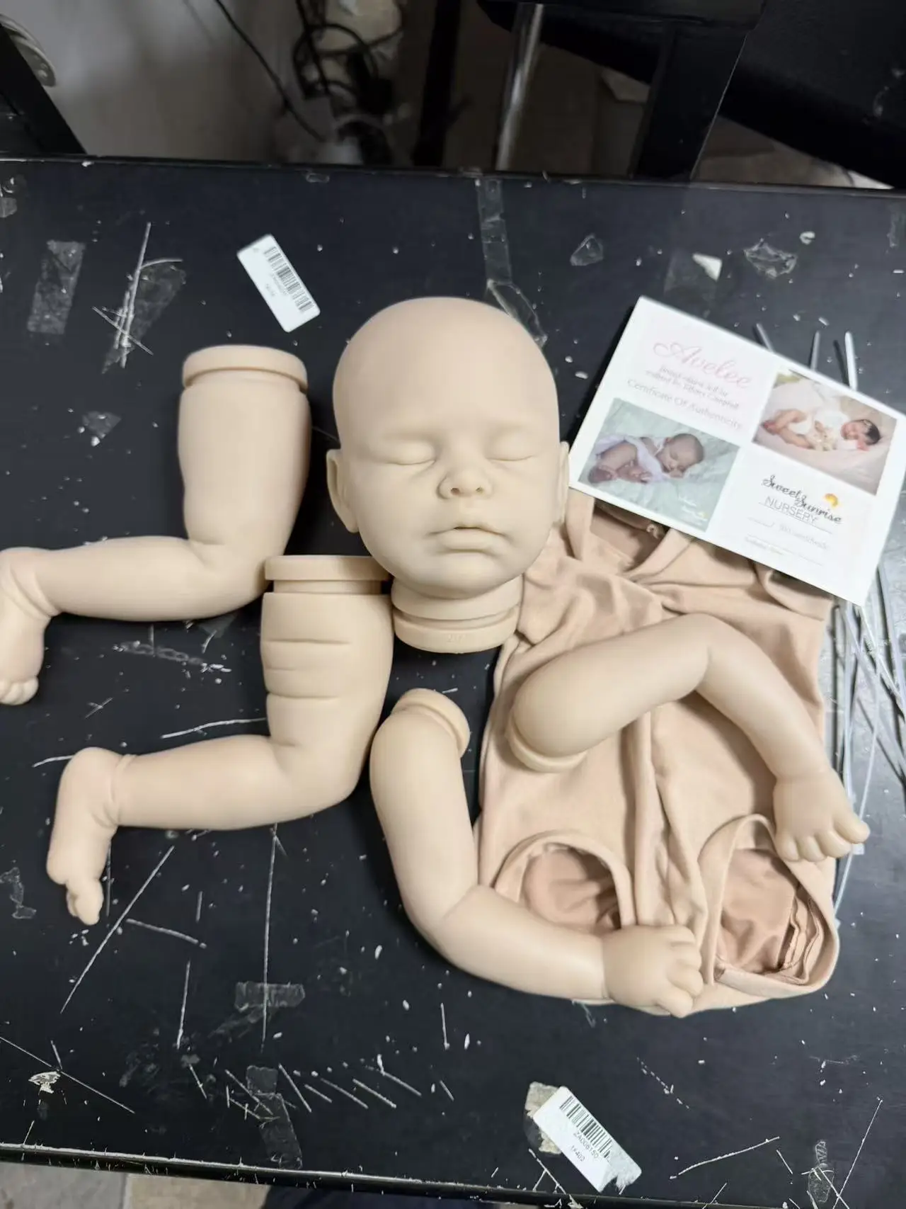 20Inch Reborn Doll Kit Avelee Popular Sleeping Baby Lifelike Unfinished Unpainted Doll Parts with Cloth Body and COA view 3