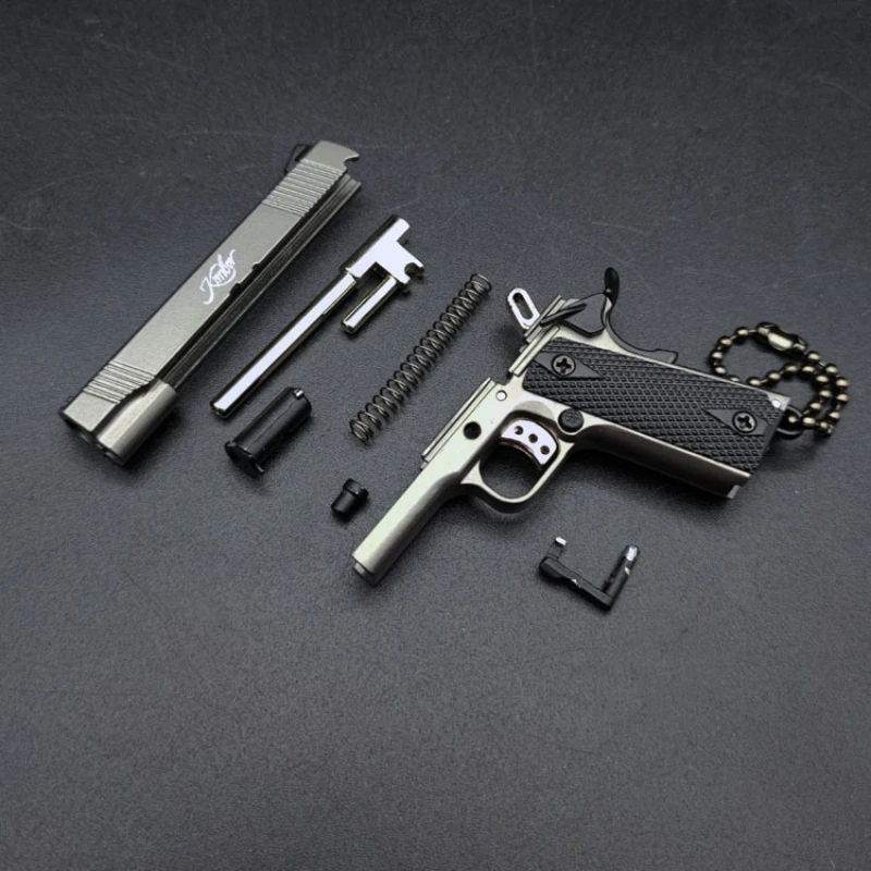 Mini modello di pistola in metallo scala 1:3 1911 modello mini portachiavi modello in metallo pistola giocattolo gioco giocattolo pistola di simulazione per bambini regalo