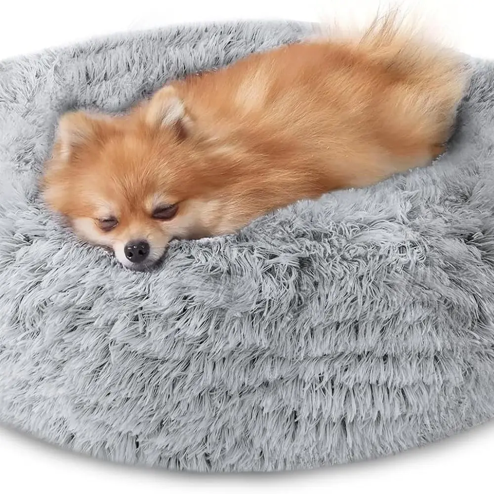

Маленькие кровати для собак и кошек для домашних кошек, согревающие мягкие кровати для собак с пончиками и противоскользящим дном, круглые успокаивающие пушистые плюшевые искусственные кровати