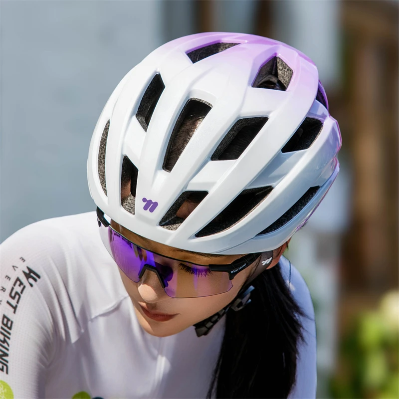 

Lightweight and Breathable Bicycle Helmet Suitable for Both Men and Women Mountain Bike Helmet Riding Equipment CE Certification