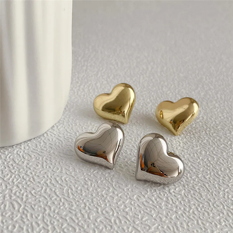 Minimalist Gold Silver Color Smooth LOVE Heart Stud Earrings for Women Trendy Elegant Wedding Bride Jewelry Gift