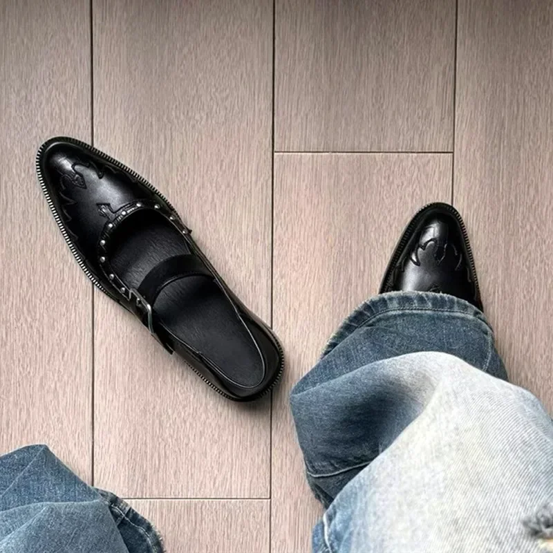 أحذية نسائية جلدية عالية الجودة مثيرة بمقدمة مدببة وإبزيم معدني أحذية ماري جين للنساء أحذية بكعب نسائي أنيق باللون الأسود