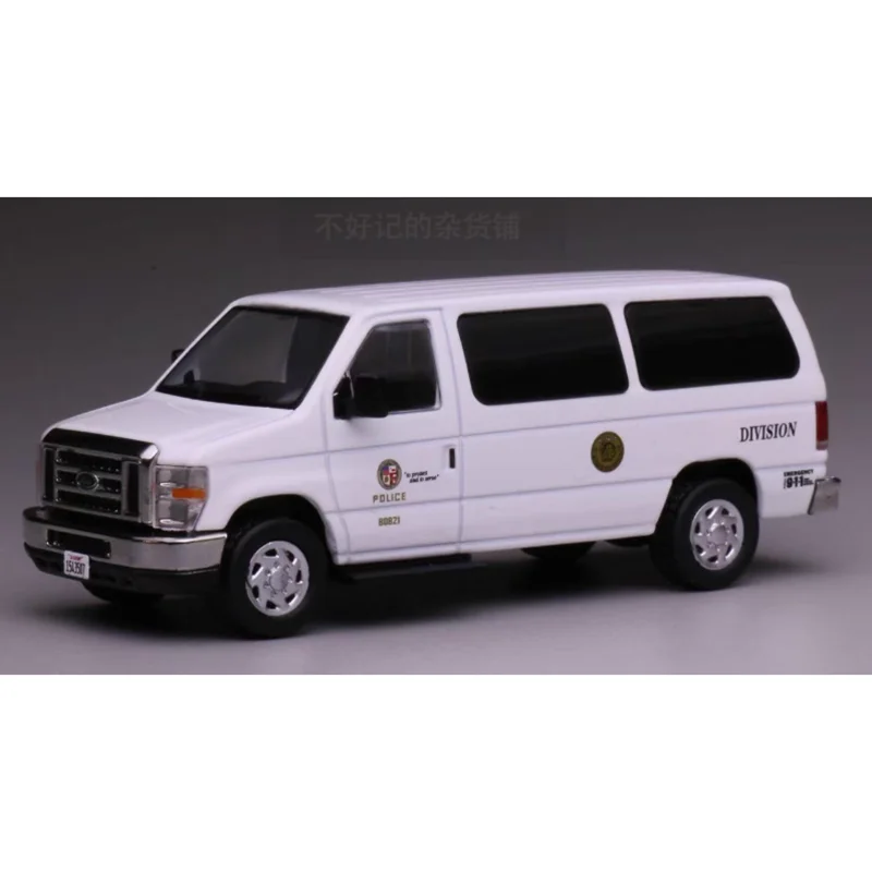 596 scala 1/64 E350 Explorer modello di auto della polizia pressofuso in lega modello di auto ornamento decorativo da collezione