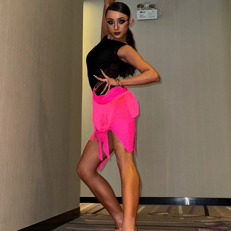 

Latin Dance Clothes Women Sleeveless Black Tops Rhinestone Irregular Fringe Skirt Rumba Cha Cha Dance Performance Costume SS1214