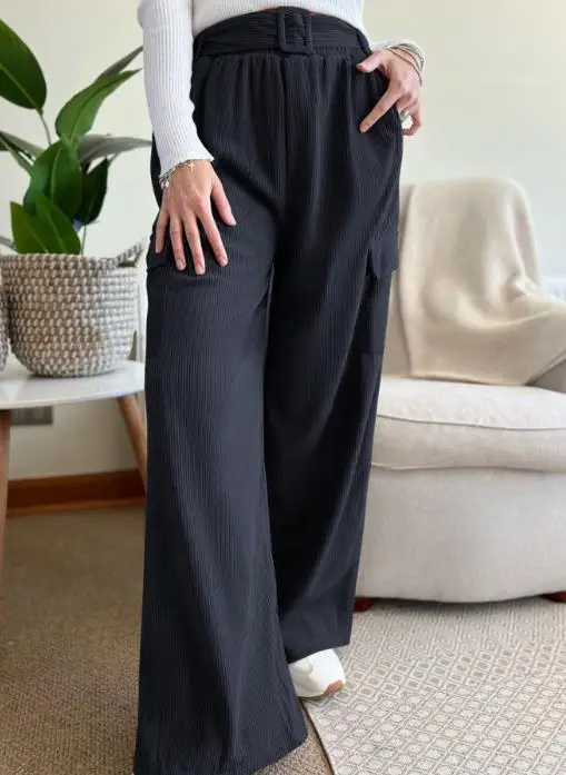 

Autumn and Winter Casual Minimalist Style Loose Solid Color Corduroy Straight Leg Pants for Women's Workwear Style Pants