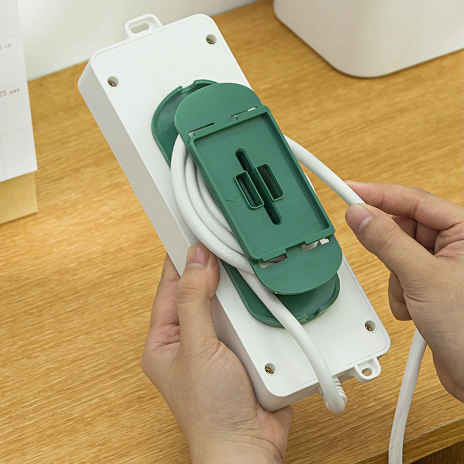 رف قطاع الطاقة المعلق، حامل قطاع الطاقة الحر، مادة ABS الممتازة، دعم ثابت، تفاصيل دقيقة تحت مقبس المكتب #1