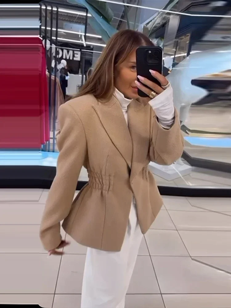 Elegante Damen-Jacke mit V-Ausschnitt, Mantel, Taillenbesatz, lange Ärmel, einzelner Knopf, Schulterpolster, weibliche Oberbekleidung, modisches formelles Outfit