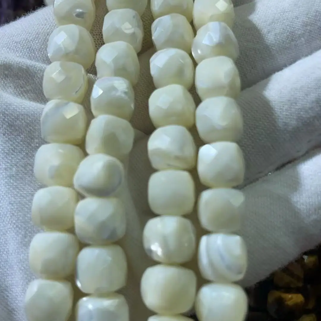 Wholesale Natural White Shell 8x8mm Square Cut Length:38cm