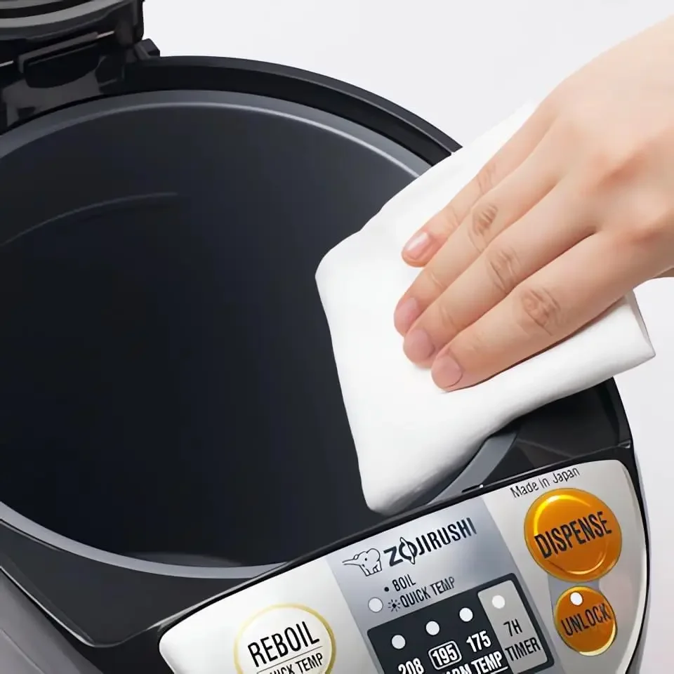 CD-LTC50 Commercial Water Boiler and Warmer (169 oz, Black)