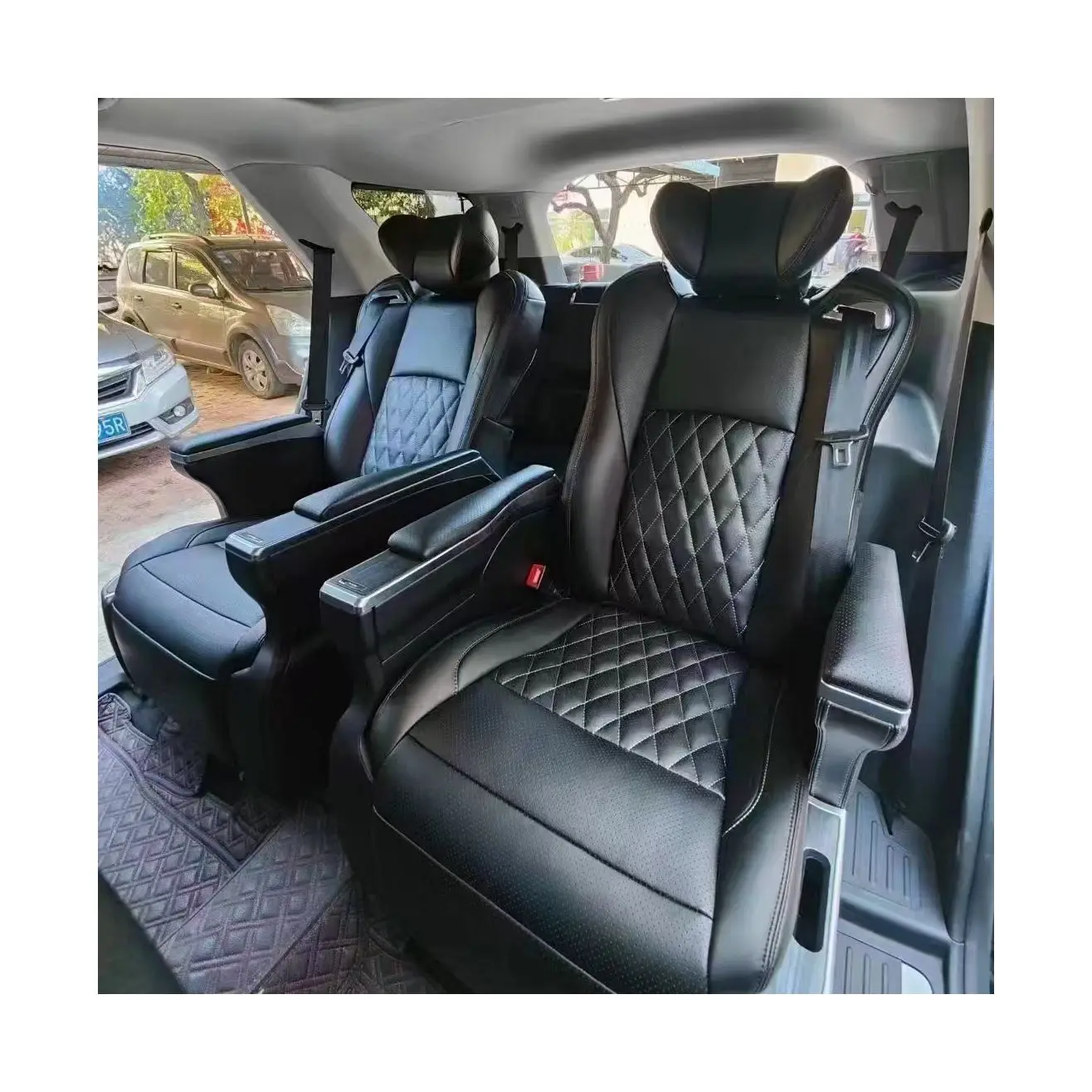 

Luxurious VIP Alphard Modified Electric Seat Recliner Auto Van Car Seats