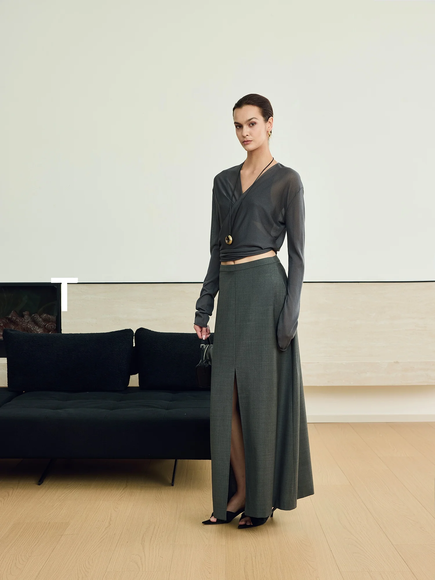 

Ультралегкая дышащая футболка AES из ацетатного материала, свободный крой, балетный стиль, прозрачный облегающий топ для женщин, V-образный вырез, для повседневной носки