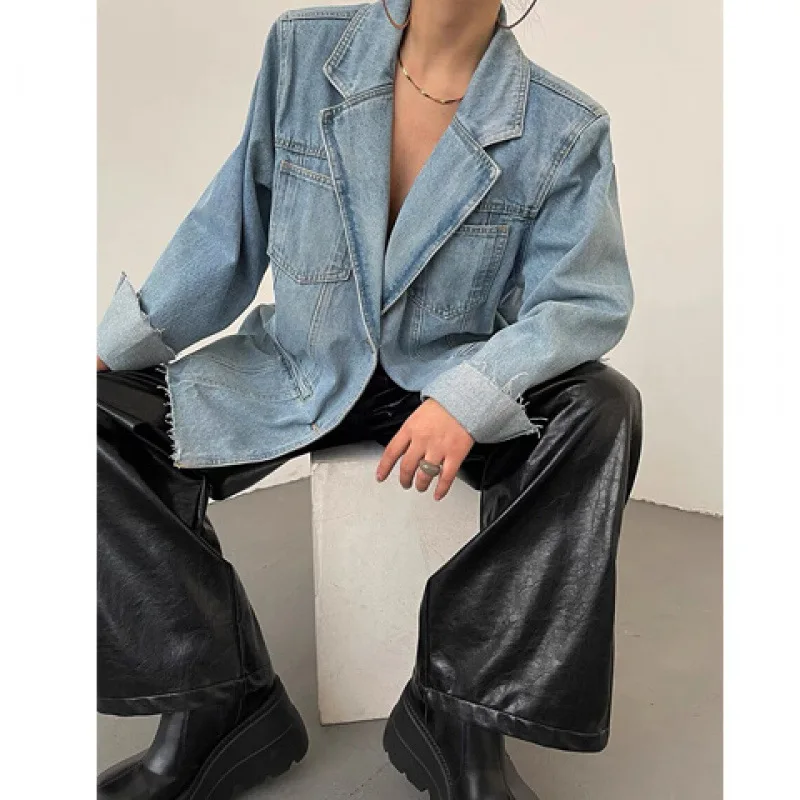 Giacca di jeans con spalline SuperAen per donna Tasca retrò americana di media lunghezza Primavera e autunno Cappotti di moda con intaglio di nuovo design