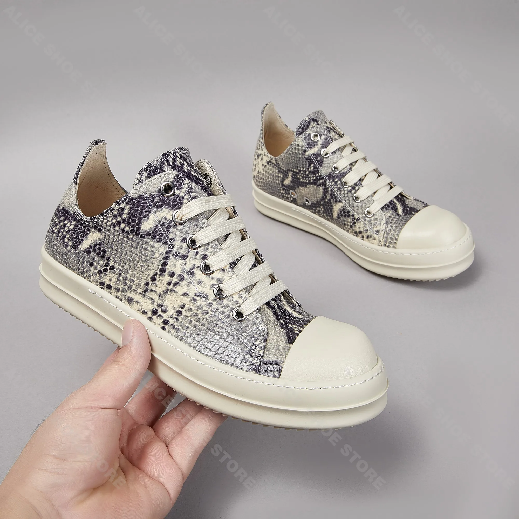 

Casual Low Top Trainer Fashion Designer Men Shoe Summer Python-Embossed Genuine Leather Lace-up Shoe Luxury Flat Women Sneaker